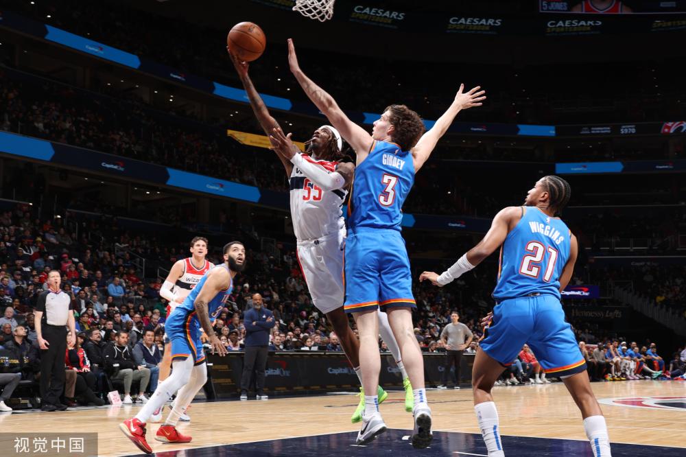 西蒙斯现年 西蒙斯现年