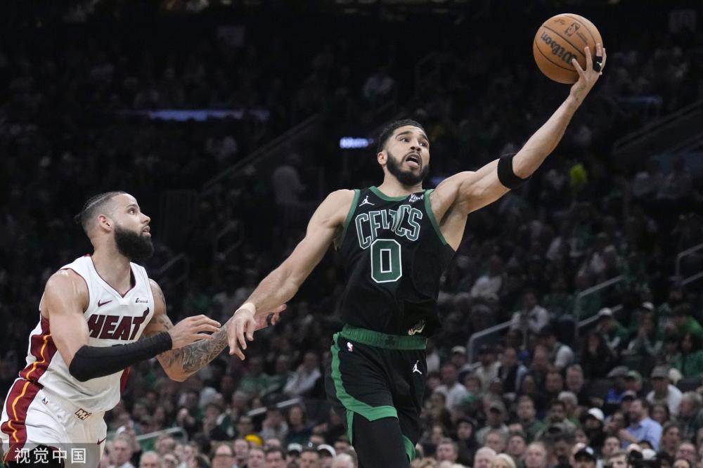 西的比赛影 西的比赛影