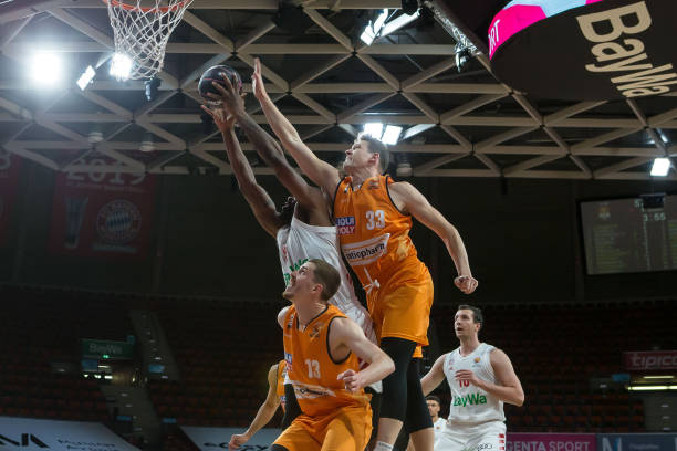 无悬念地被 无悬念地被