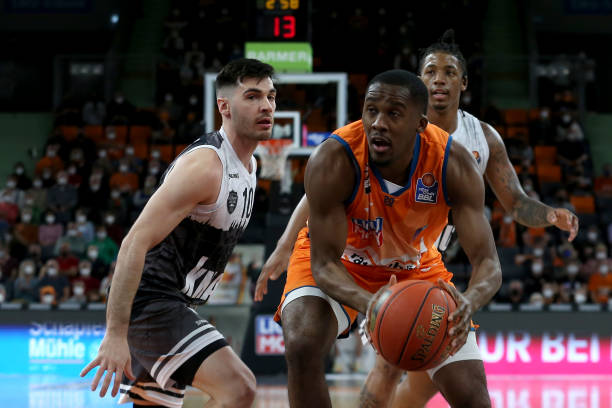 三战射门与 三战射门与